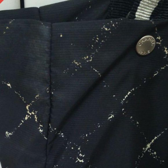 Gorgeous CHANEL Black Shoulder bag, Travel Line - Picture 4 of 8